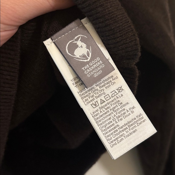 🦬 J. Crew Cashmere Shrunken V-Neck Sweater ~ Espresso - Picture 6 of 8